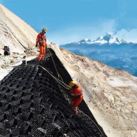 高速边坡防护种植蜂巢土工格室 河道治理蜂巢约束系统厂家定制